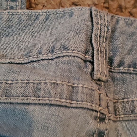 Low rise distressed bell bottom jeans - Picture 10 of 12